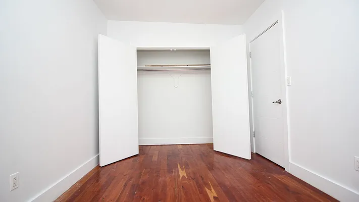 Rented by Nooklyn NYC LLC | media 6