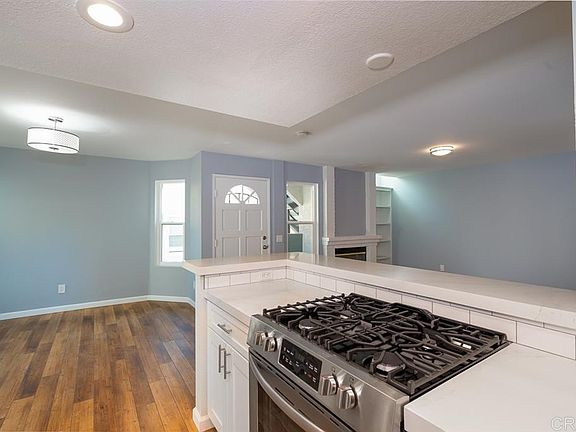 3rd image of 4021 Louisiana St Unit 3