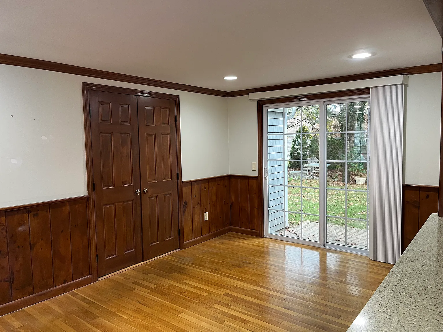 2 bed, 1258 sqft, $3,200 — Photo 2