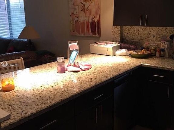 5th image of 6984 SW 39th St APT H106