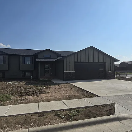 333 Spirit Dr Photo 1