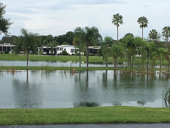 4th image of 1835 Tower Lakes Blvd