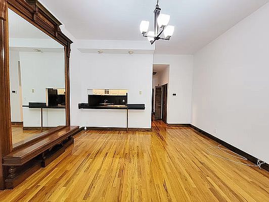 3rd image of 219 W 131st St APT 2