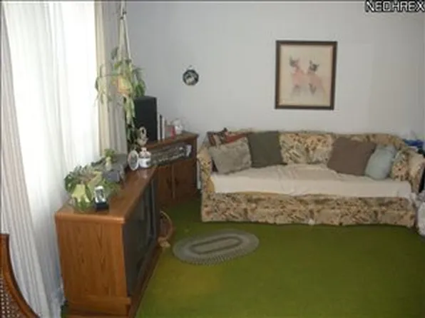 7507 Essex Dr Unit C, Mentor, OH 44060
