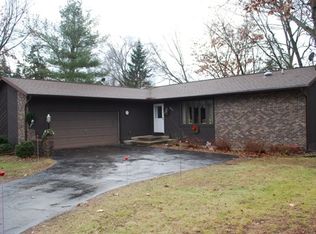 205 Breezy Point Dr, Pardeeville, WI 53954