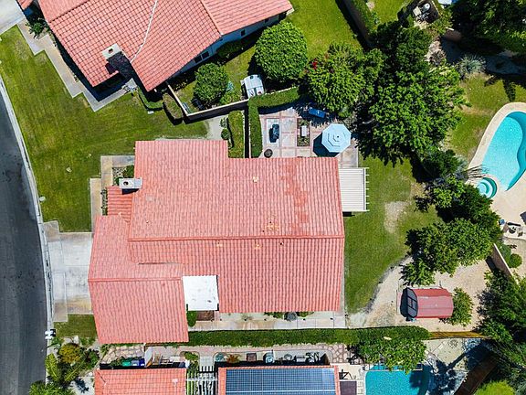 3rd image of 40464 Periwinkle Ct