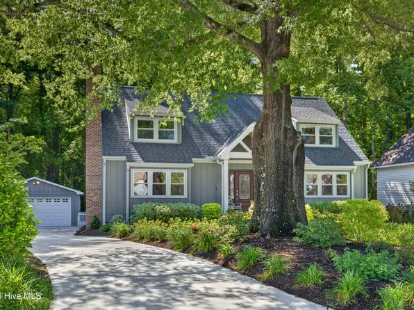 305 Embassy Circle, Wilmington, NC 28412