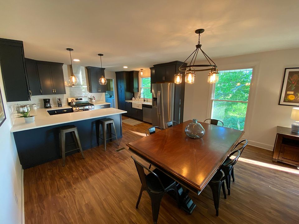 1st image of 3507 Geneva Cir