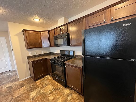 2nd image of 516 Courtland Ln #308