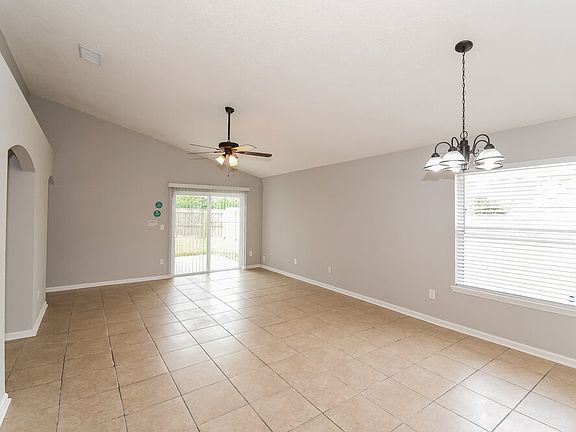 4th image of 1566 Hope Valley Dr