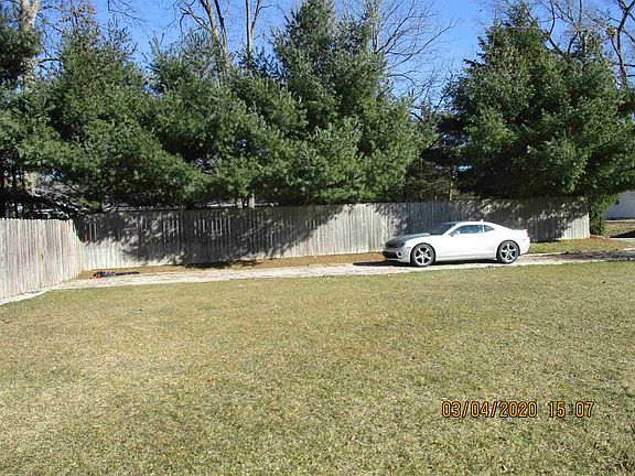 4th image of 56630 Hidden Oak Pl