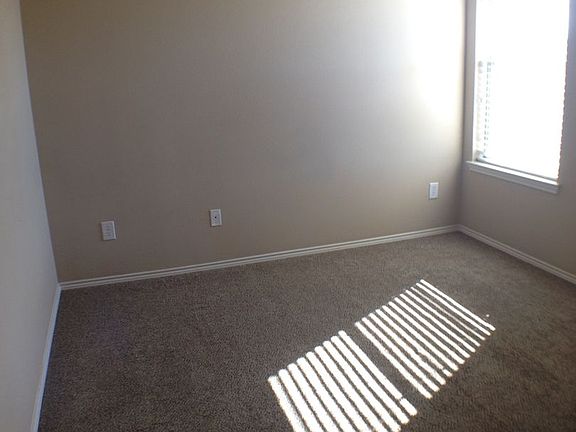 5th image of 2304 Wood River Pkwy
