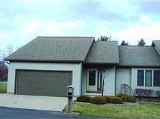 2375 Whispering Mdws NE, Warren, OH