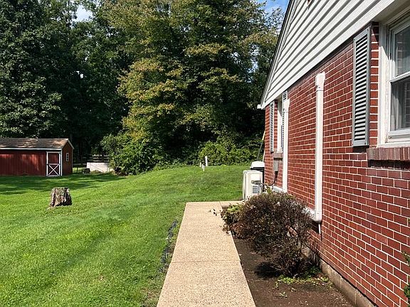 5th image of 2324 Bedminster Rd