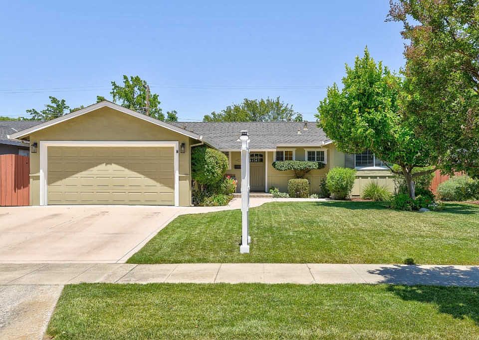 1st image of 1459 Hauck Dr