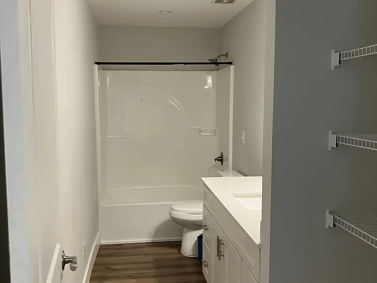 84 State St — Photo 9