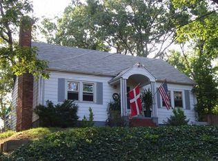6919 Elm Dr, Alexandria, VA 22306