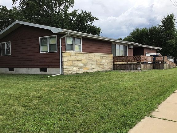 4th image of 1170 E North St