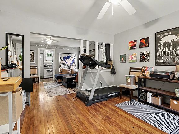 3rd image of 2127 Idlewood Ave