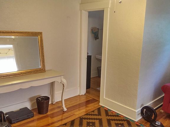 4th image of 936 5th St N APT 2