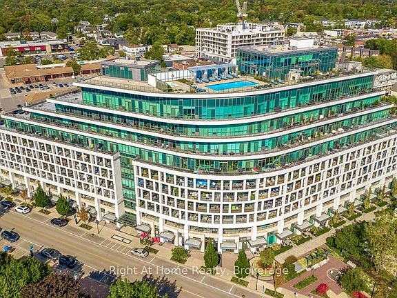 2nd image of 11 Bronte Rd #201