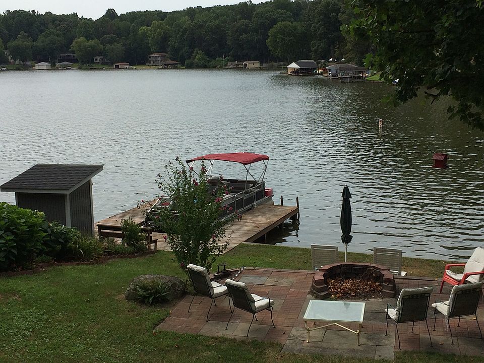 1st image of 101 Lee Ct