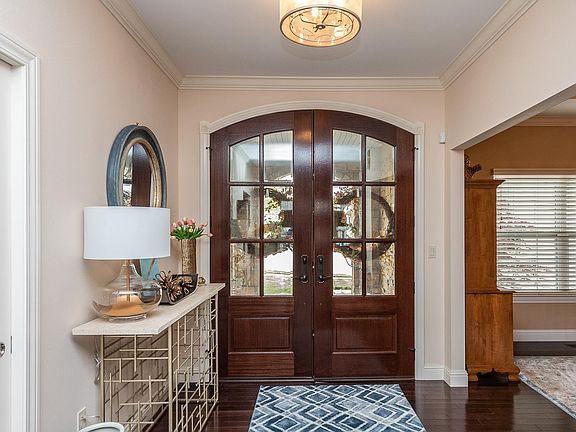 3rd image of 501 Canyon Cove Ct