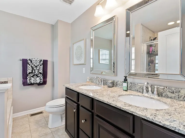 328 Aprilmae Way — Photo 14