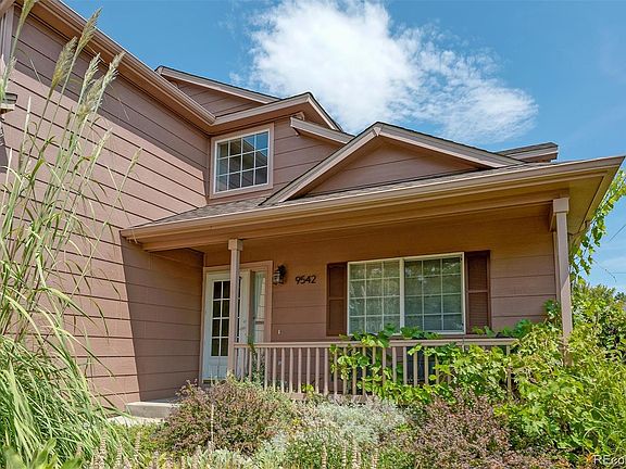 3rd image of 9542 Columbine Ct
