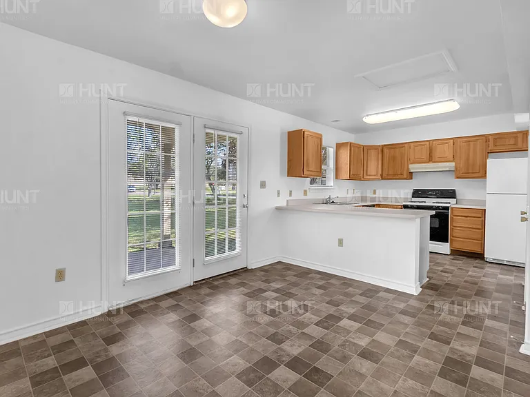 370B Timberlake St — Photo 3