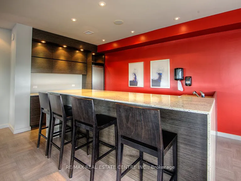 170 Water St N #411 — Photo 36