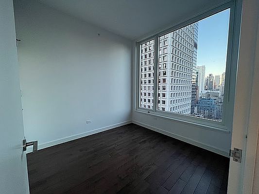 5th image of 232 E 54th St #27CN
