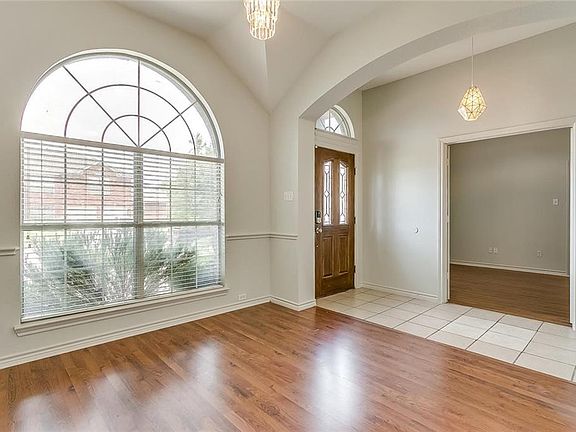 5th image of 7513 Sweet Meadows Dr