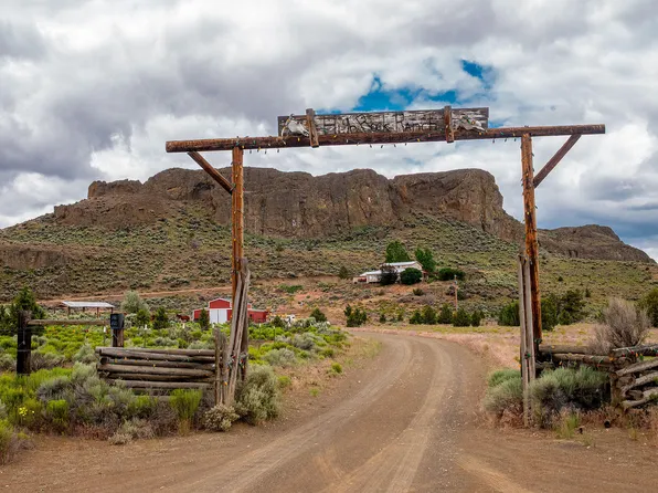 82678 Shotgun Pass Ln, Christmas Valley, OR 97641