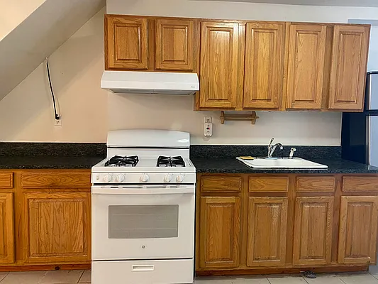 Rented by Rentiko Inc | media 31