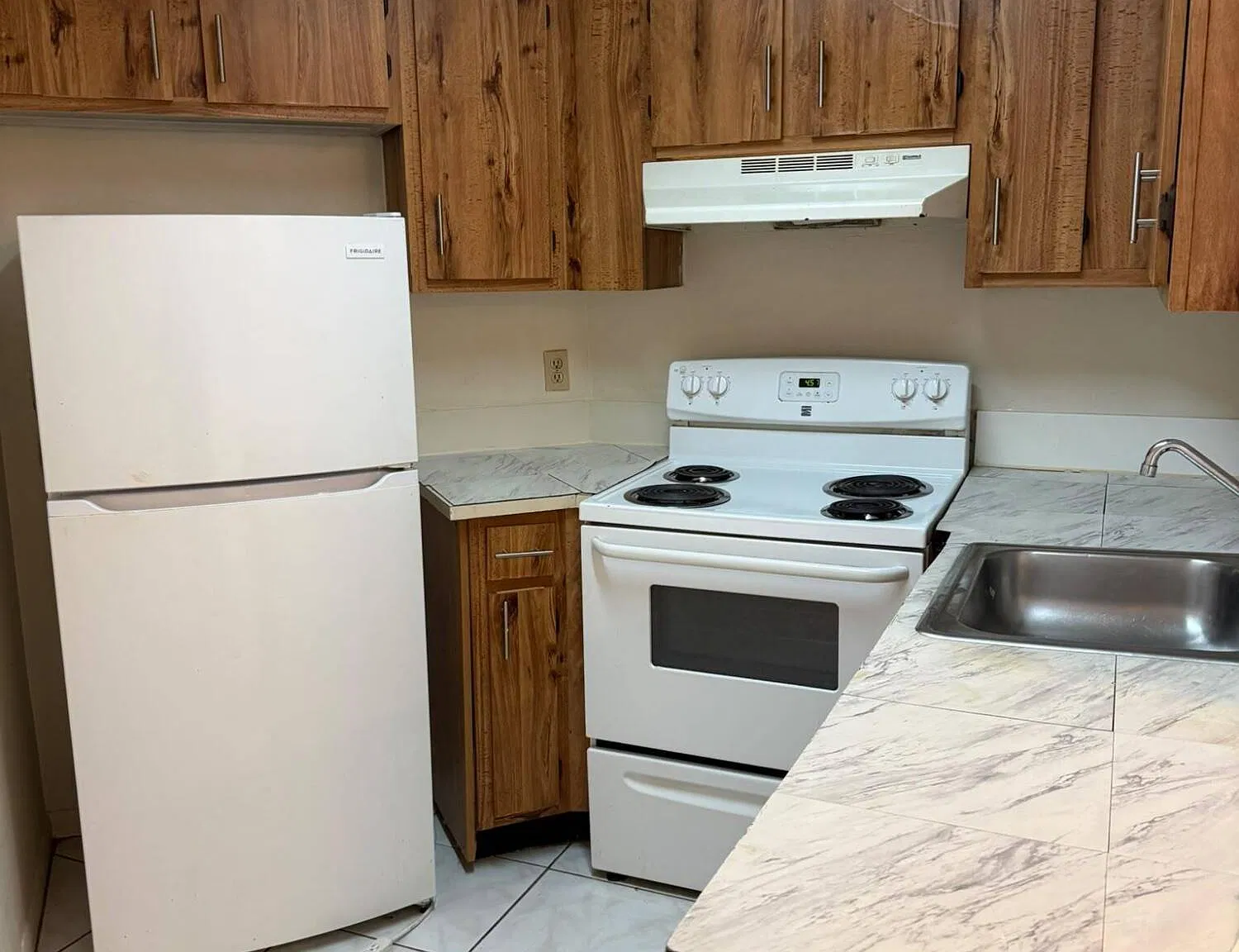 1 bed, 1.0 bath, 720 sqft, $1,600 — Photo 1