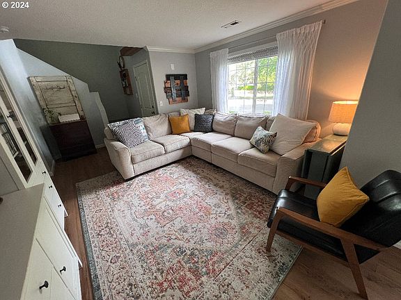 4th image of 17909 SE 17th Way