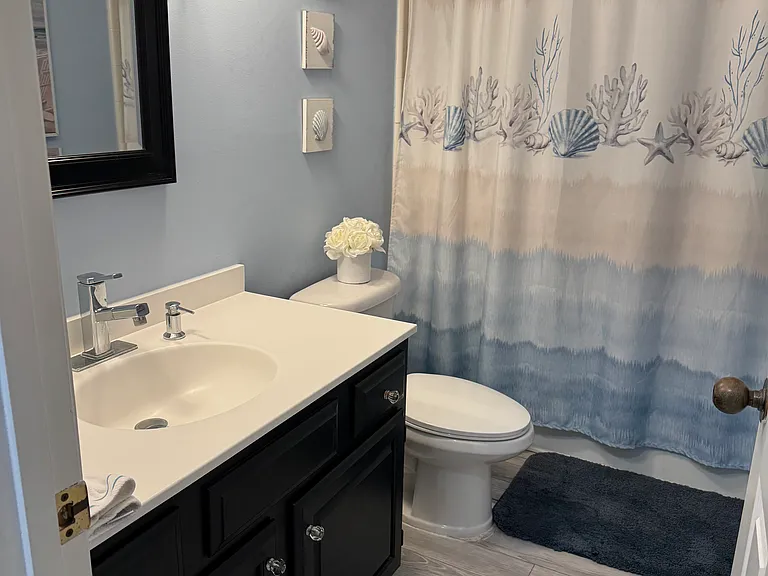 701 Beach Ave #203 — Photo 30