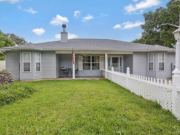 2nd image of 605 Armenia Dr