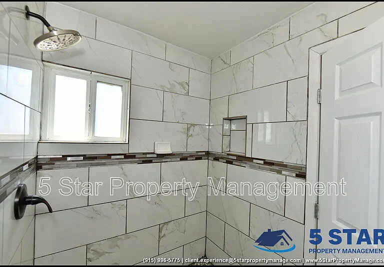 908 Bolivia St — Photo 34