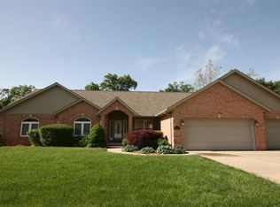 1827 Riviera Ln, O Fallon, IL 62269