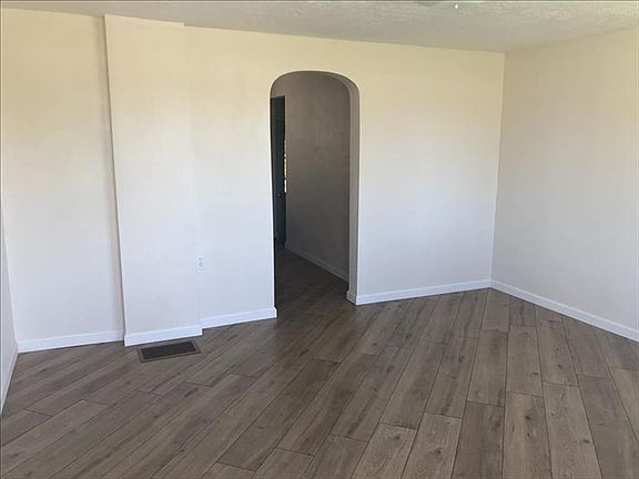 3rd image of 234 E 17th St