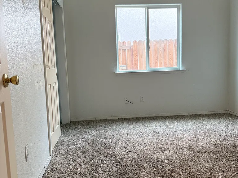 5518 E Byrd Ave — Photo 10