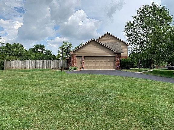 4th image of 1210 Governors Ln