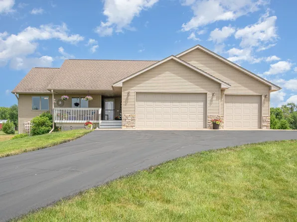 1451 92nd St, New Richmond, WI 54017