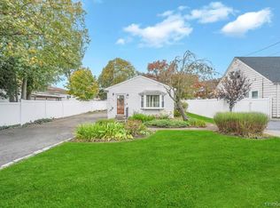 182 Commack Road, Deer Park, NY 11729