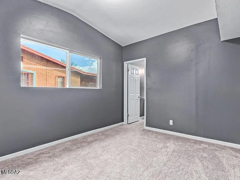 843 E Alturas St — Photo 16