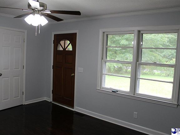 2nd image of 407 Newport Dr