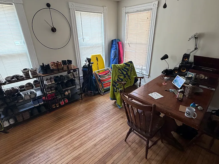 6 Maple St #A — Photo 4