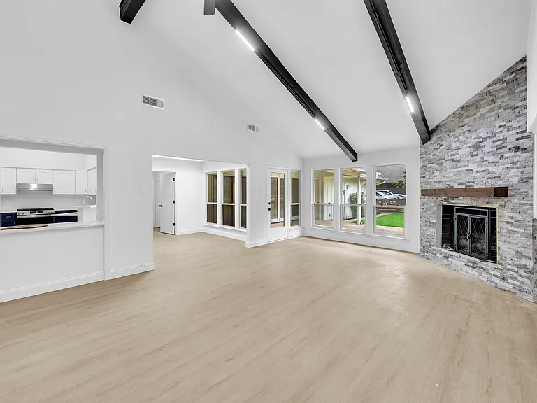 13826 Wooded Creek Ct — Photo 8